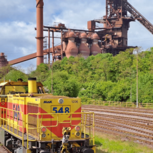 Abbildung einer Lokomotive der thyssenkrupp steel AG